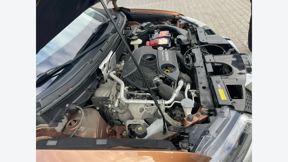 NISSAN X-Trail -