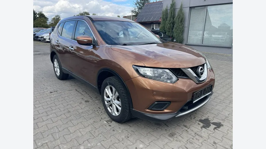 NISSAN X-Trail -