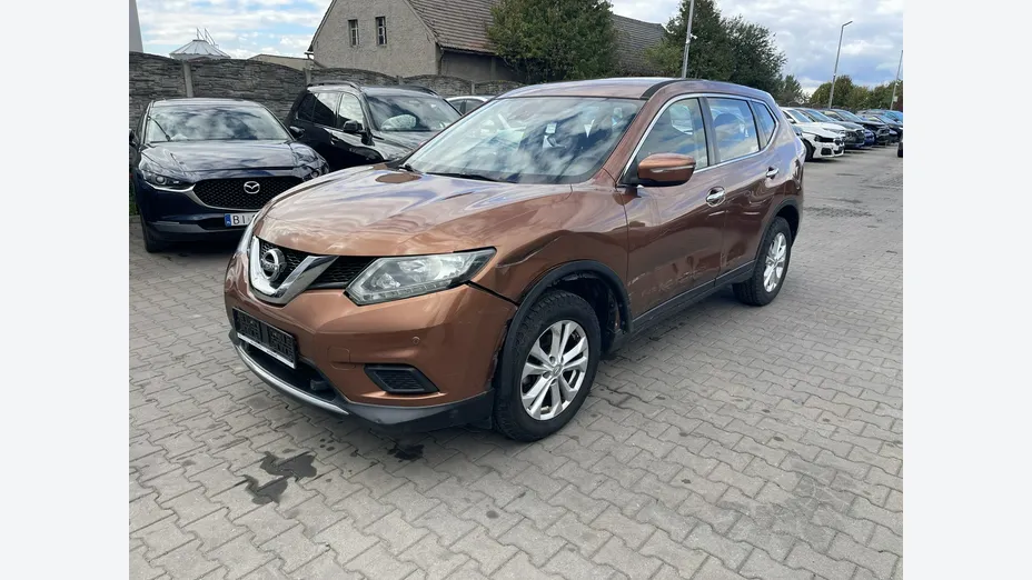 NISSAN X-Trail -