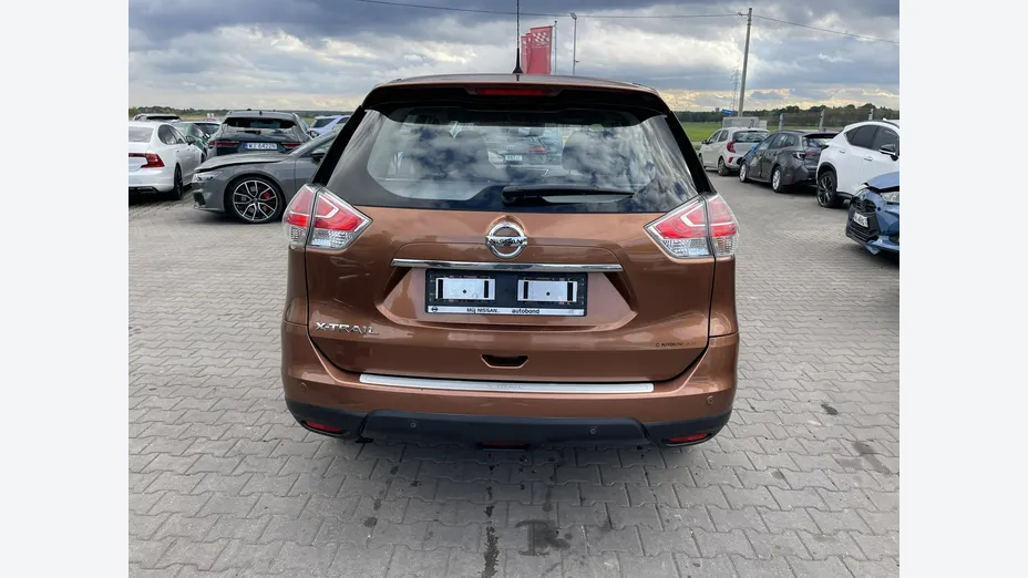 NISSAN X-Trail -