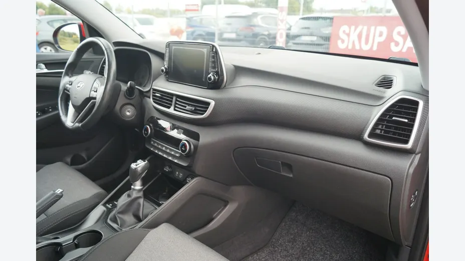 HYUNDAI Tucson -