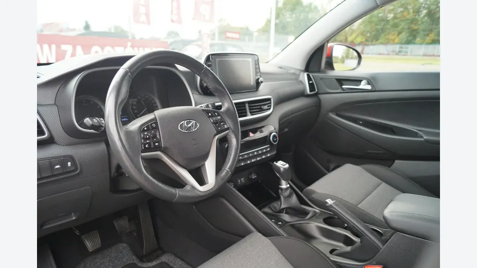 HYUNDAI Tucson -
