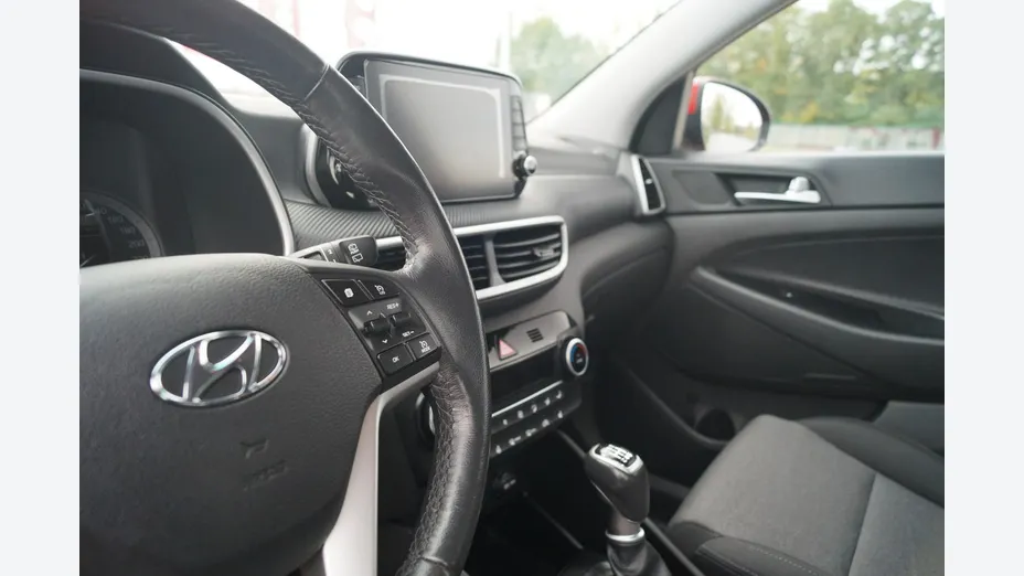 HYUNDAI Tucson -