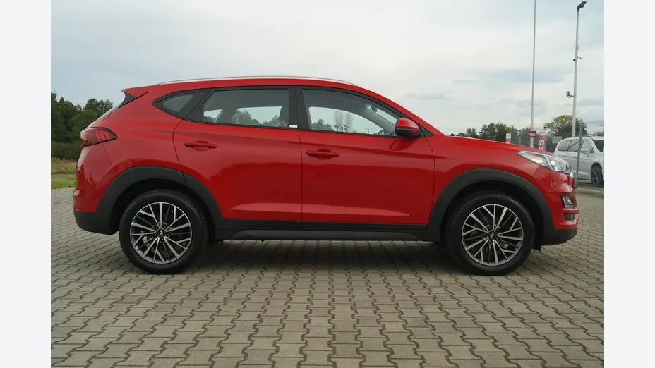 HYUNDAI Tucson -