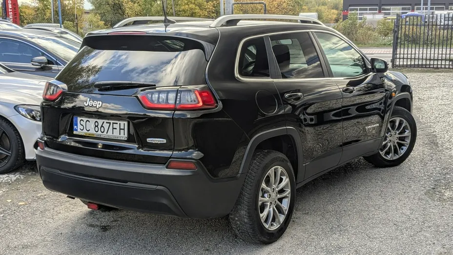 JEEP Cherokee -
