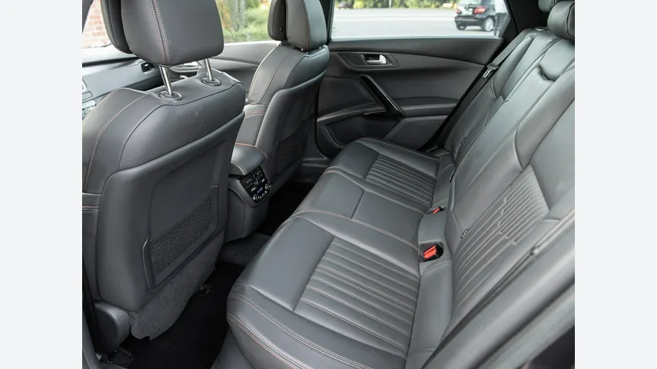 PEUGEOT 508 -