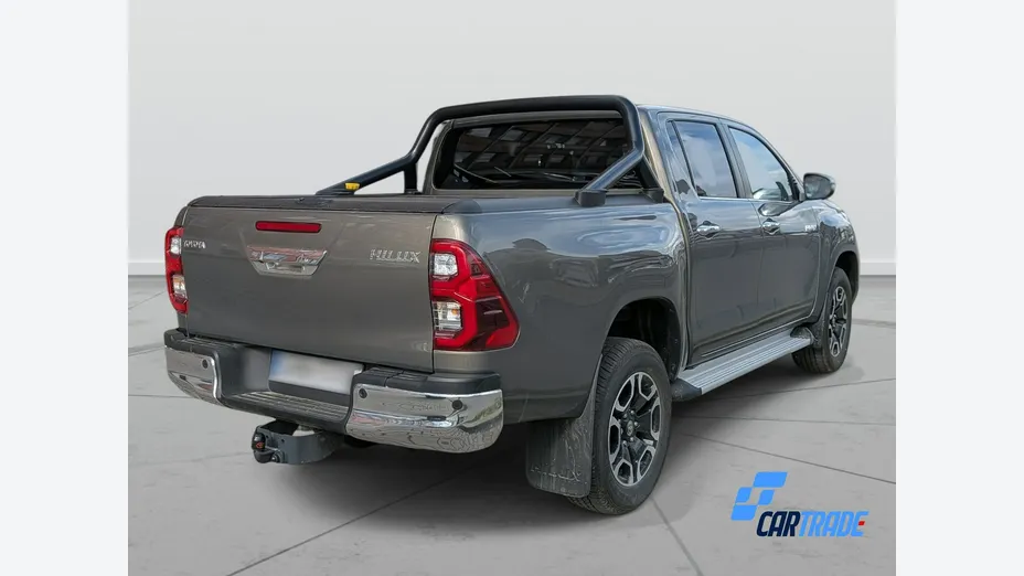 TOYOTA HiLux -