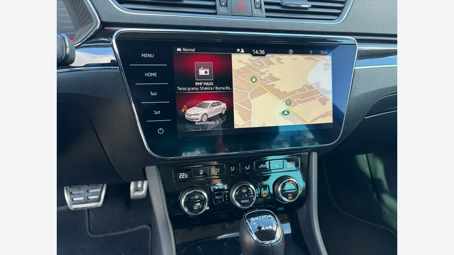 SKODA Superb -