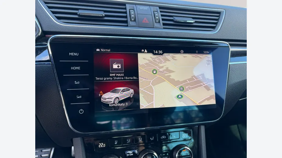 SKODA Superb -