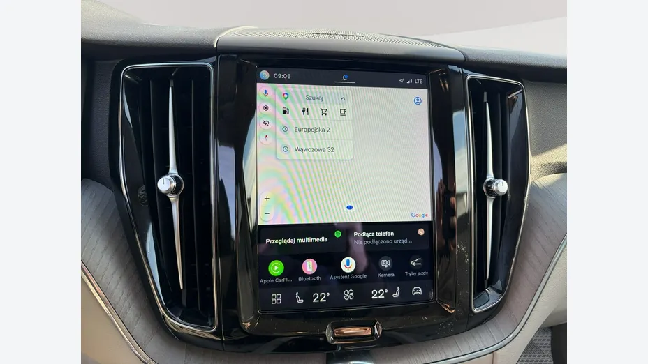 VOLVO XC60 -