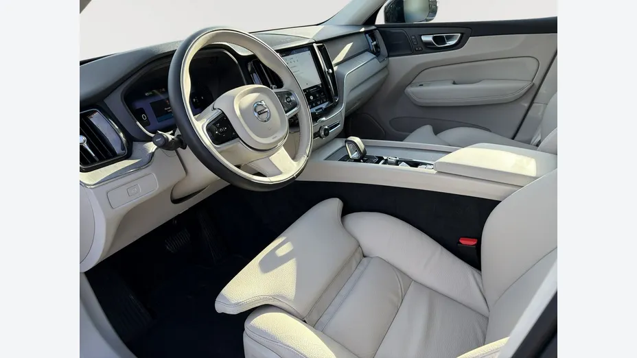 VOLVO XC60 -