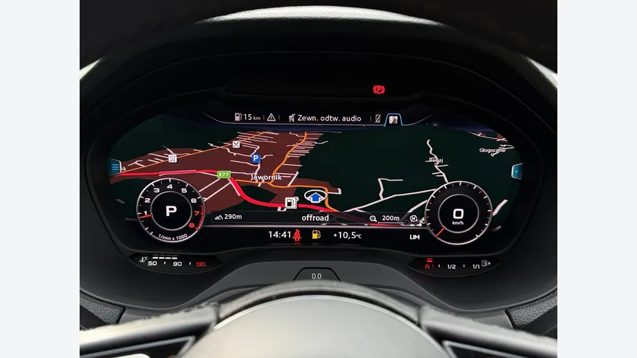 AUDI Q2 -