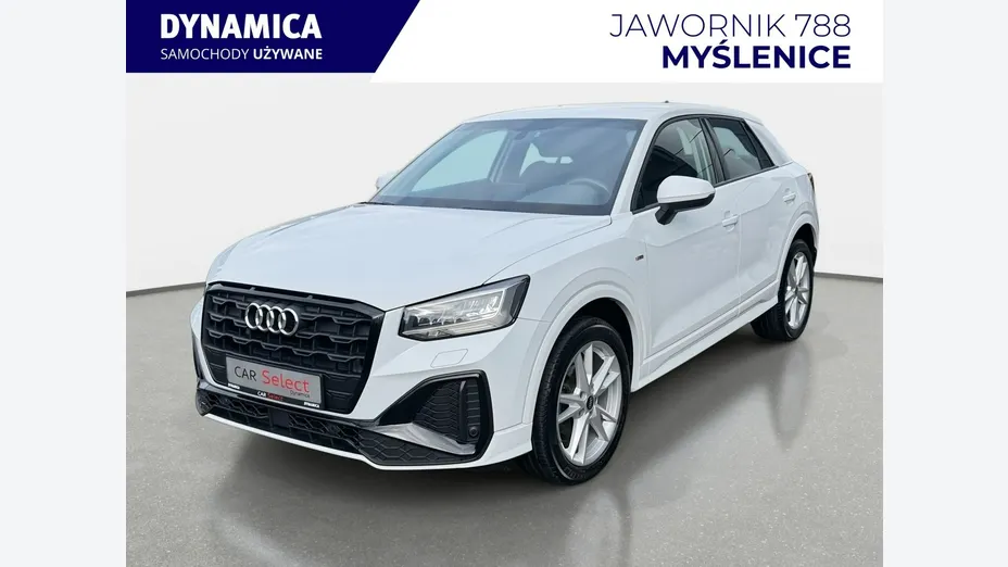 AUDI Q2 -