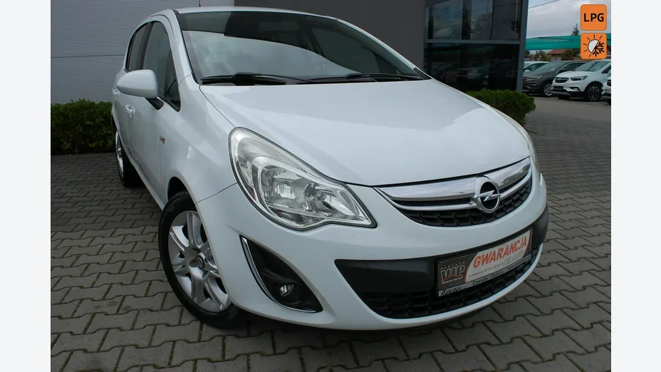 OPEL Corsa -