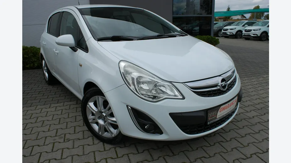 OPEL Corsa -