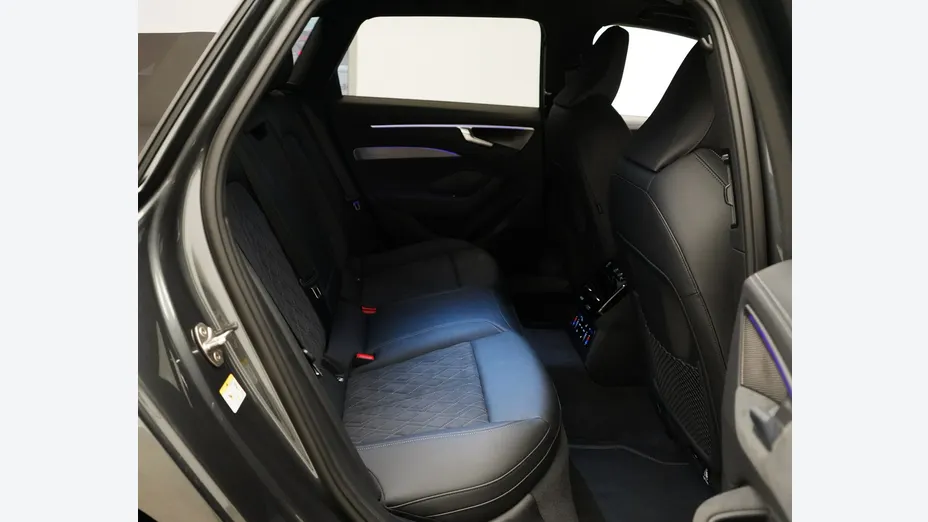 AUDI A6 Avant -