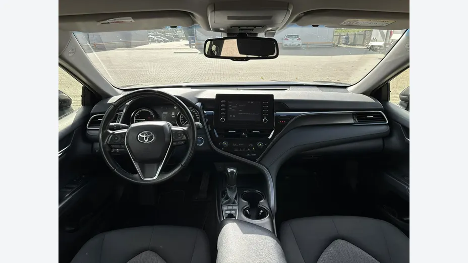 TOYOTA Camry -