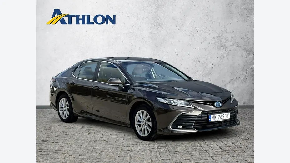 TOYOTA Camry -