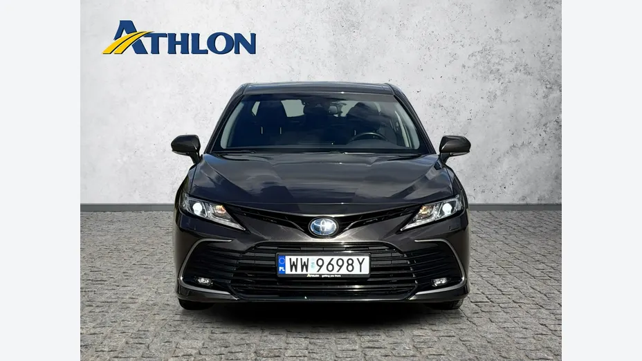 TOYOTA Camry -