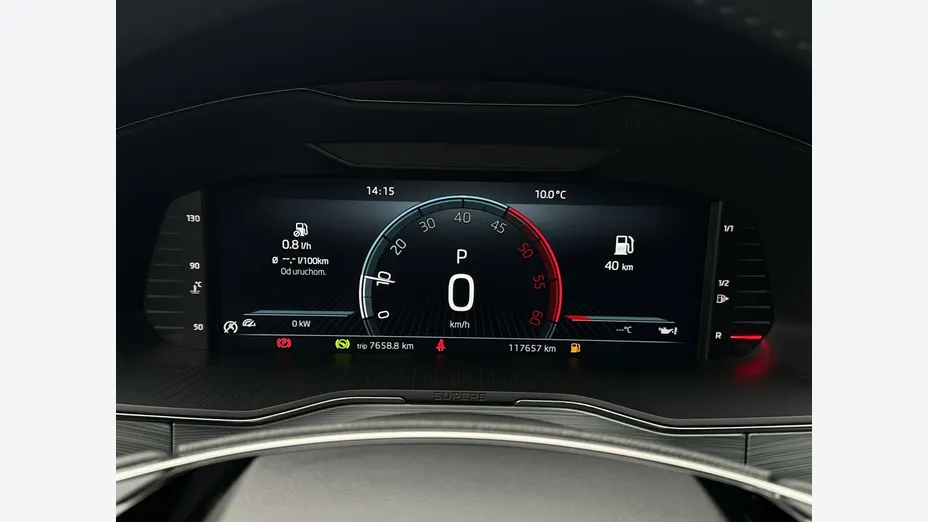 SKODA Superb -