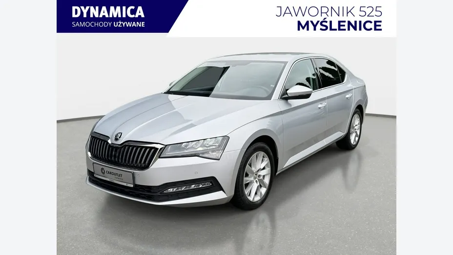 SKODA Superb -