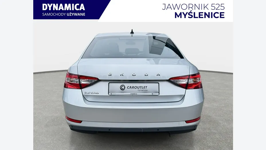 SKODA Superb -
