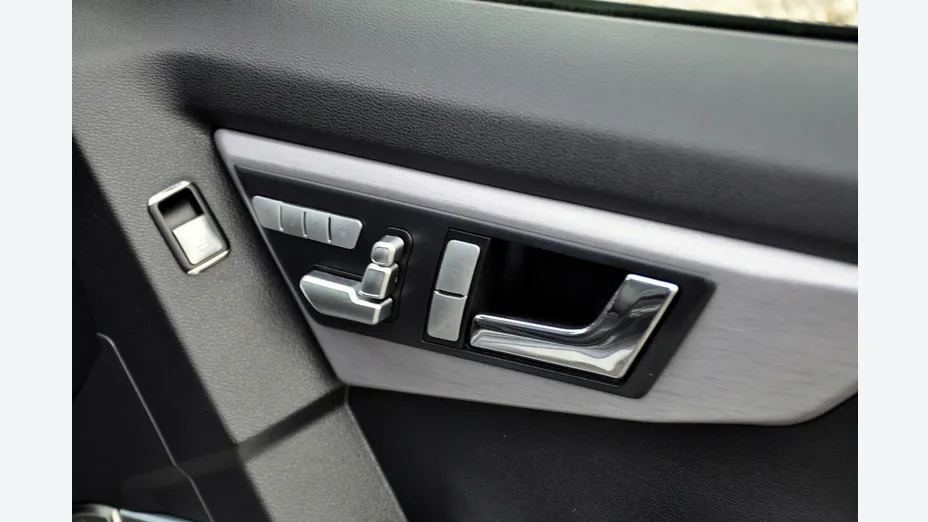 MERCEDES-BENZ GLK -