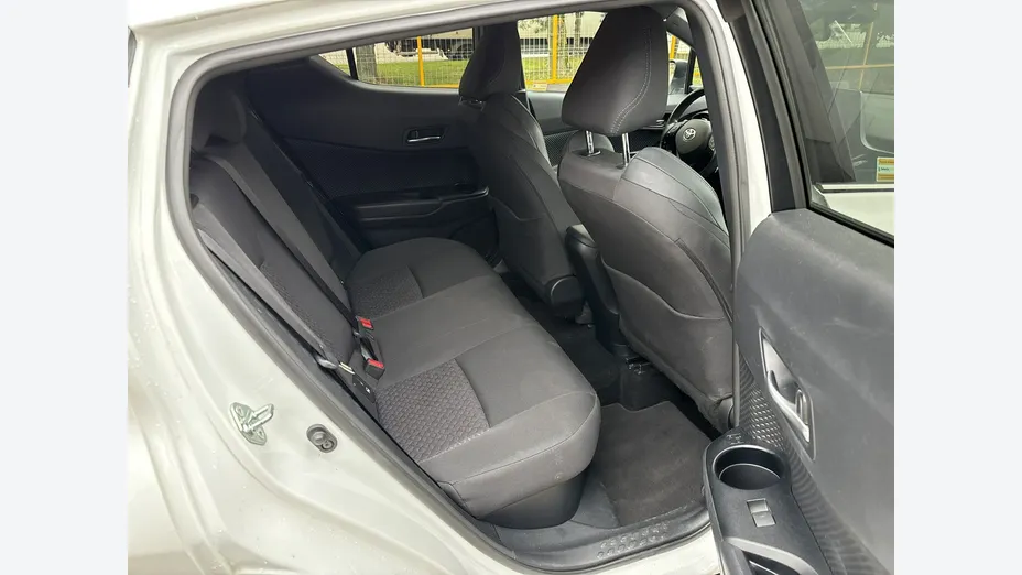 TOYOTA C-HR -