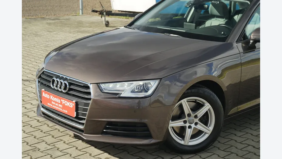 AUDI A4 -