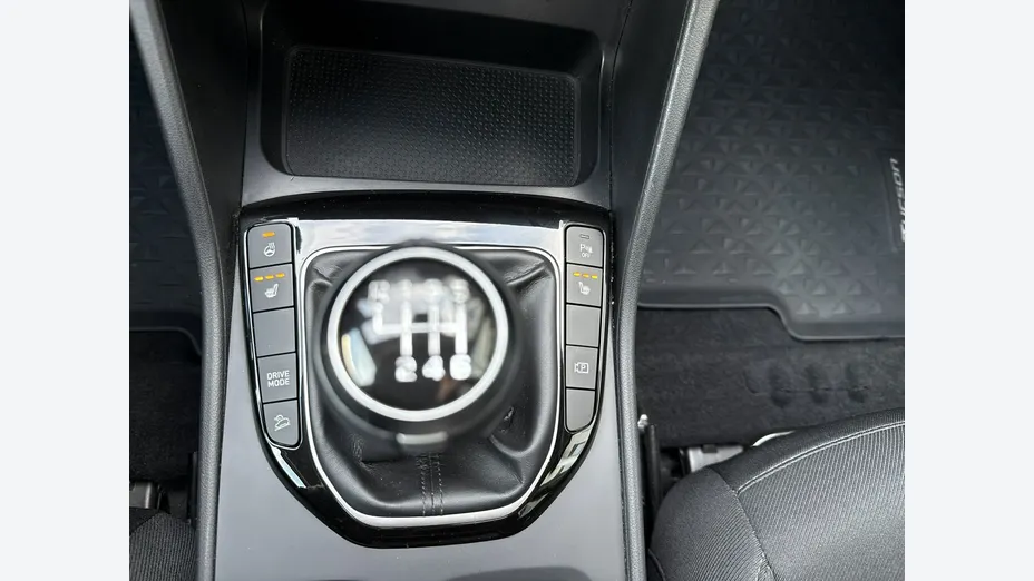 HYUNDAI Tucson -