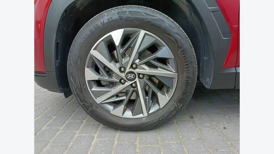 HYUNDAI Tucson -