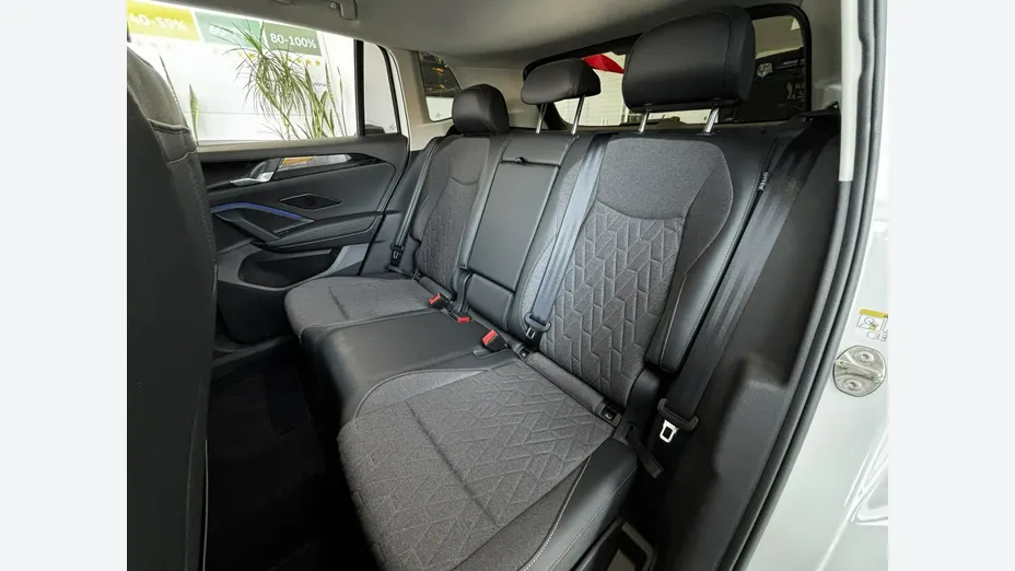VOLKSWAGEN Tiguan -