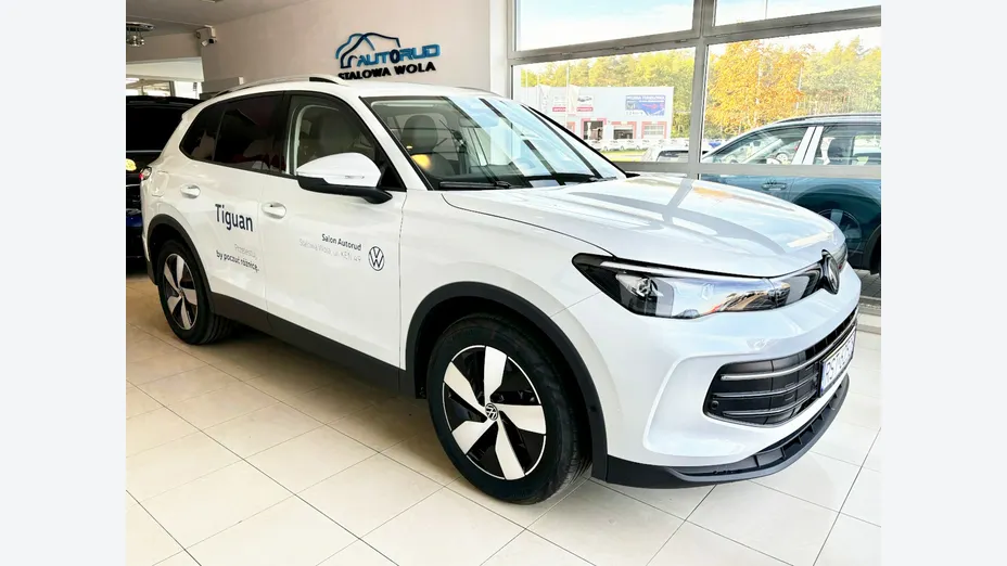 VOLKSWAGEN Tiguan -