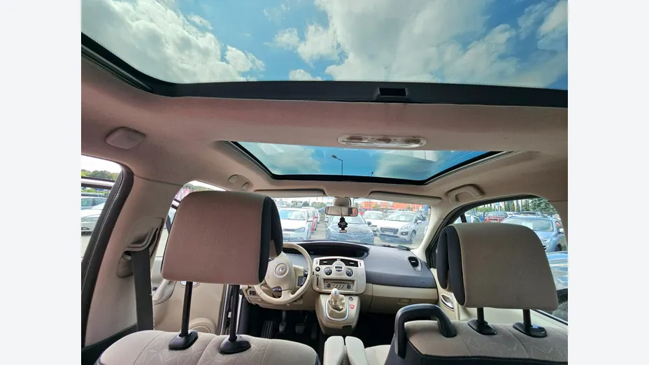 RENAULT Scenic -