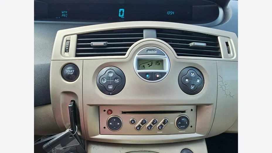 RENAULT Scenic -
