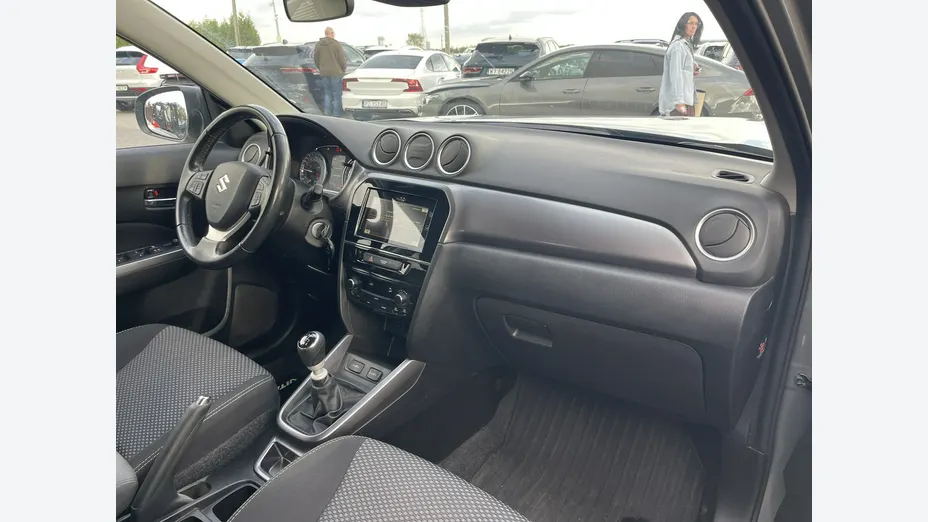 SUZUKI Vitara -