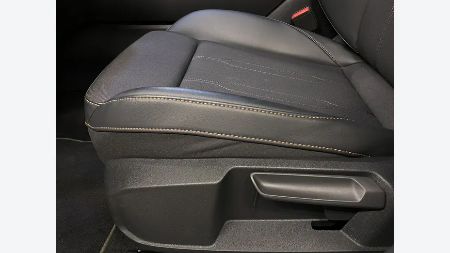 CUPRA Leon -