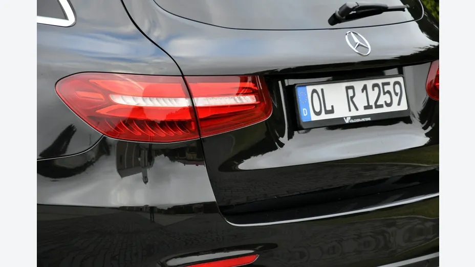 MERCEDES-BENZ GLC -