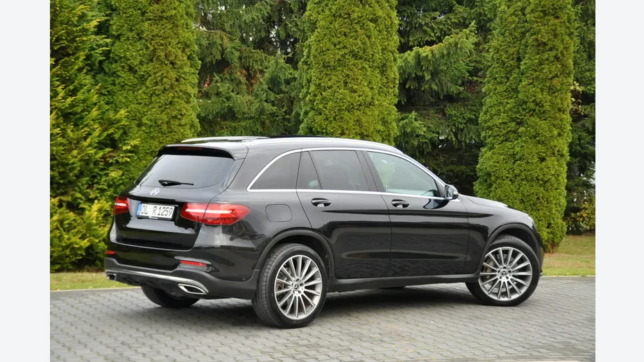 MERCEDES-BENZ GLC -