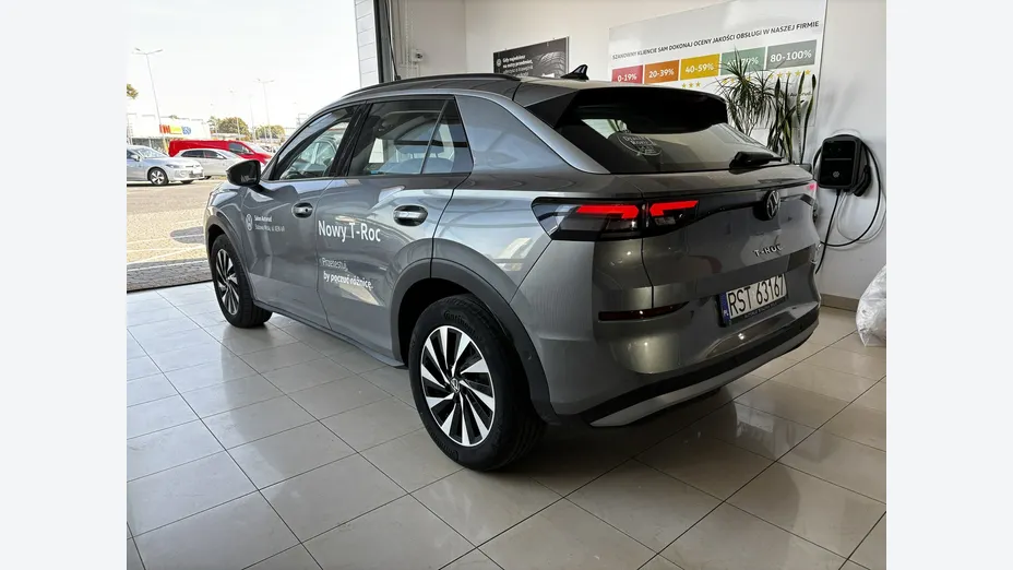 VOLKSWAGEN T-ROC -