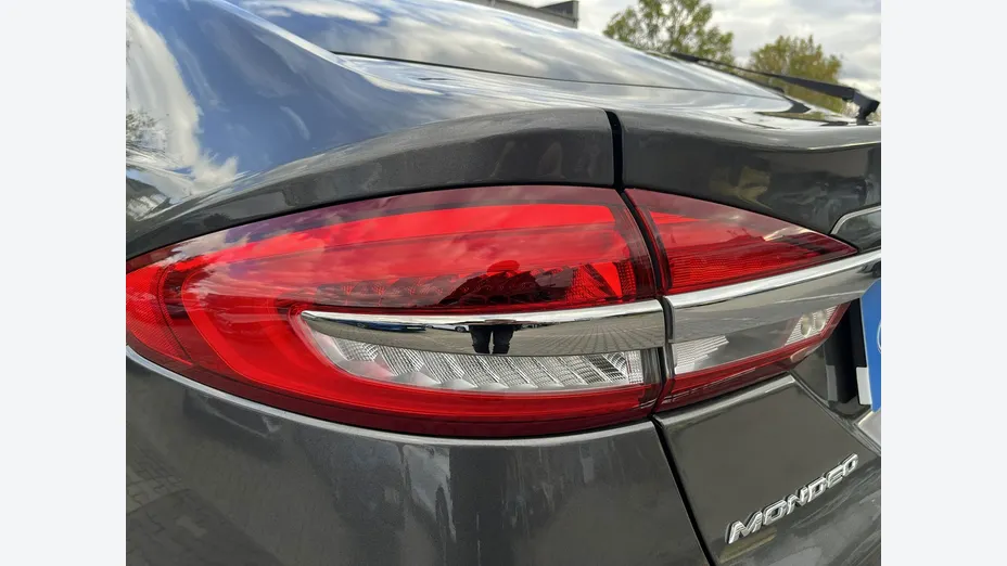 FORD Mondeo -