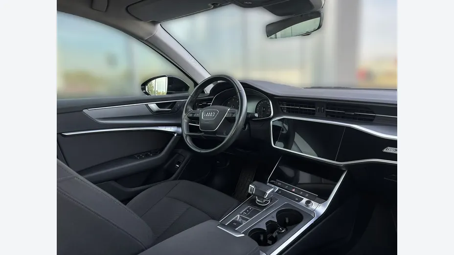 AUDI A6 -