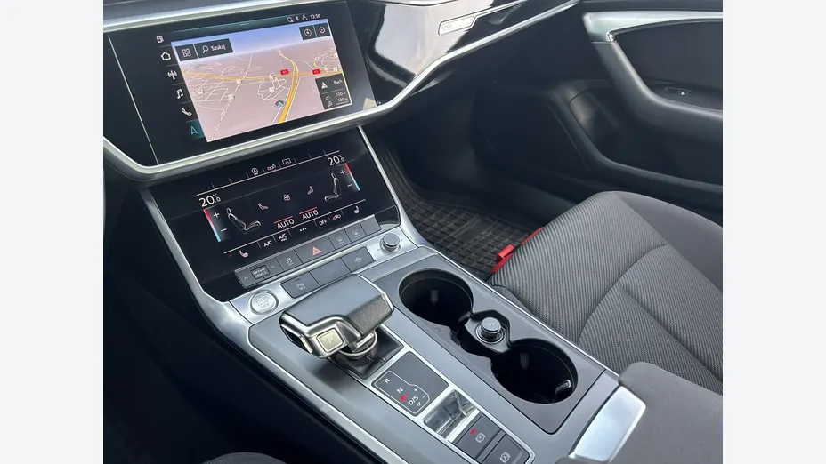 AUDI A6 -