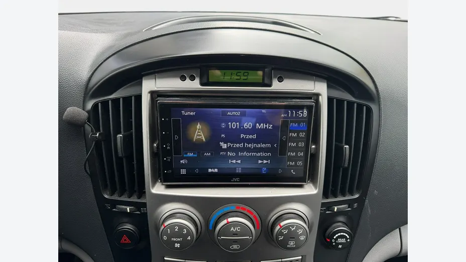 HYUNDAI H-1 -