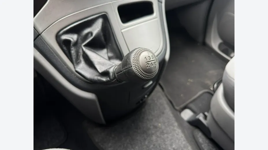HYUNDAI H-1 -