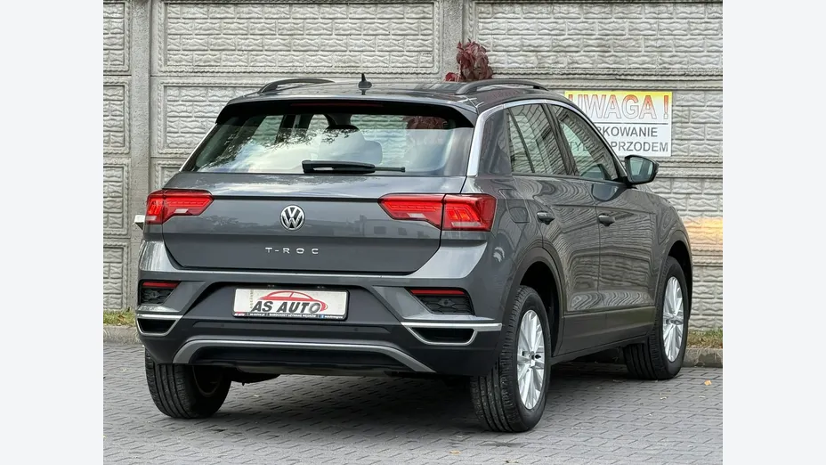 VOLKSWAGEN T-ROC -