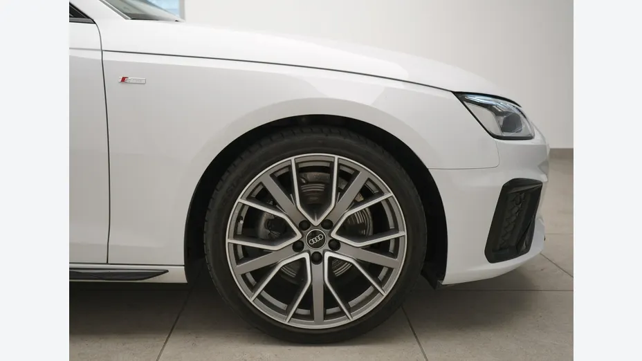 AUDI A4 Avant -
