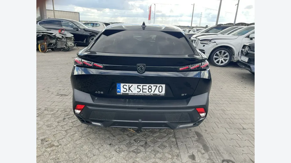 PEUGEOT 408 -