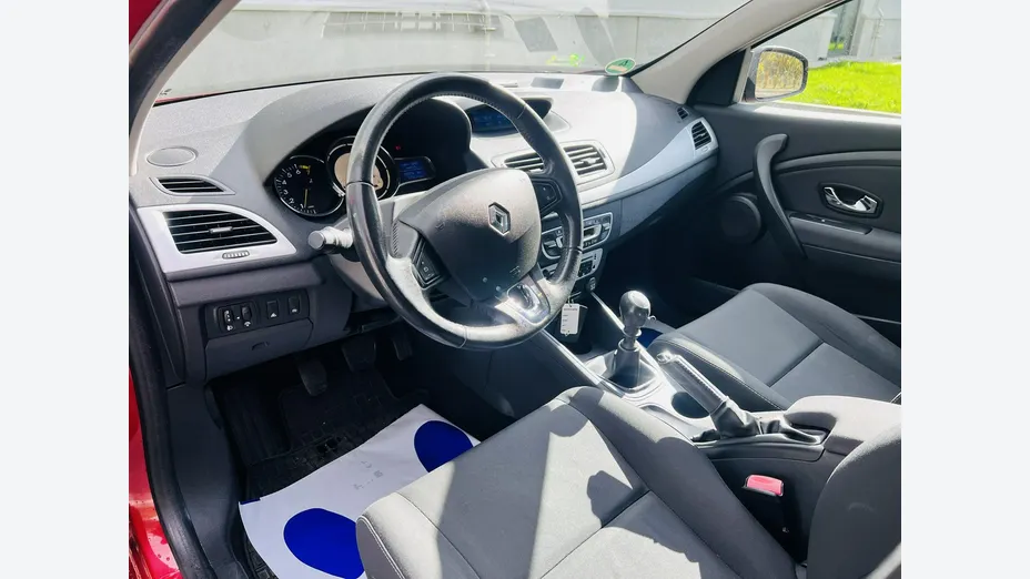 RENAULT Megane -