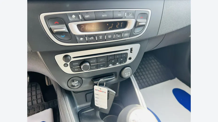RENAULT Megane -